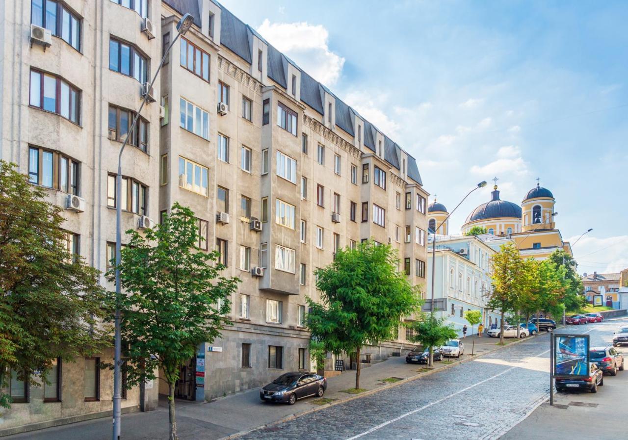 Apartment Triokhsviatytelskaya Street 3 Kiev Buitenkant foto