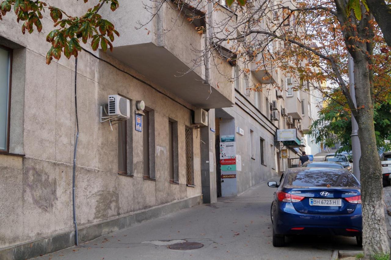 Apartment Triokhsviatytelskaya Street 3 Kiev Buitenkant foto